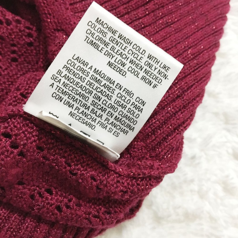 Metaphor | Maroon bat wings v neck crop sweater - Picture 9 of 11
